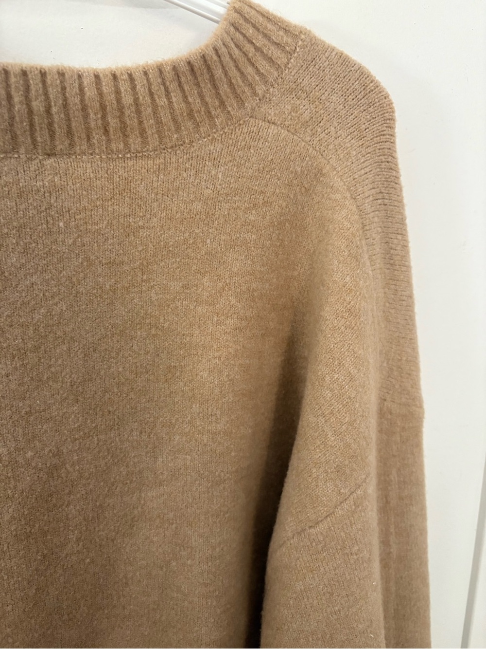 Zara Beige V-Neck Sweater - Picture 7 of 9